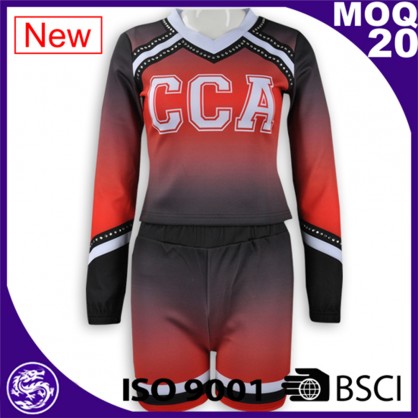 Pemandu sorak wanita lengan panjang